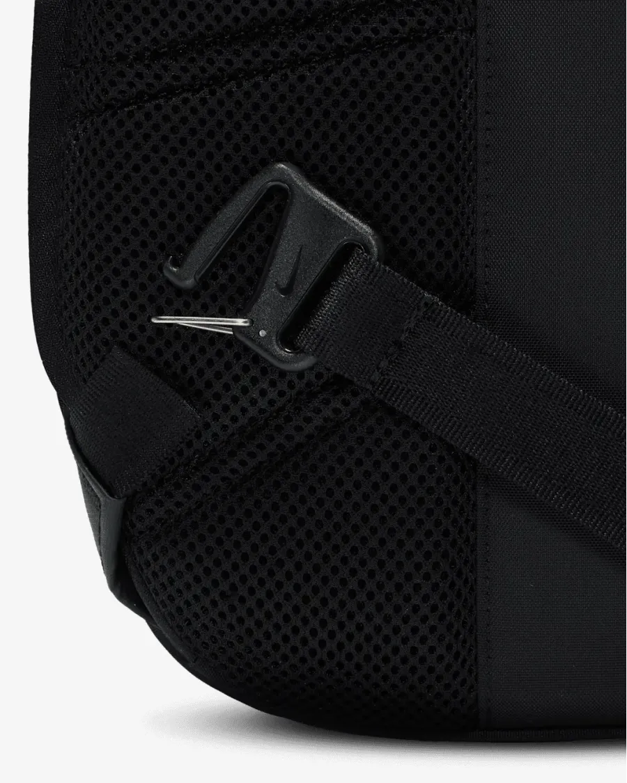 Сумка Nike Sportswear Commute Sling FZ6132-011