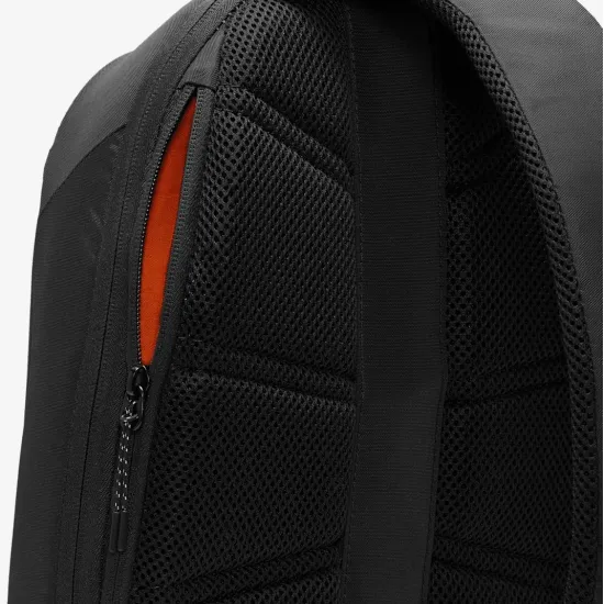 Сумка Nike Sportswear Commute Sling FZ6132-011