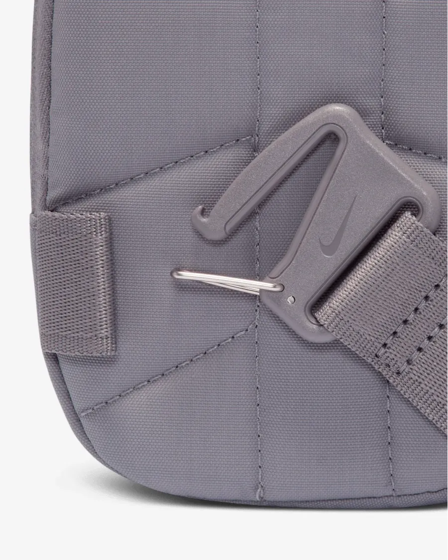 Сумка Nike Sportswear Commute Crossbody FZ6133-015