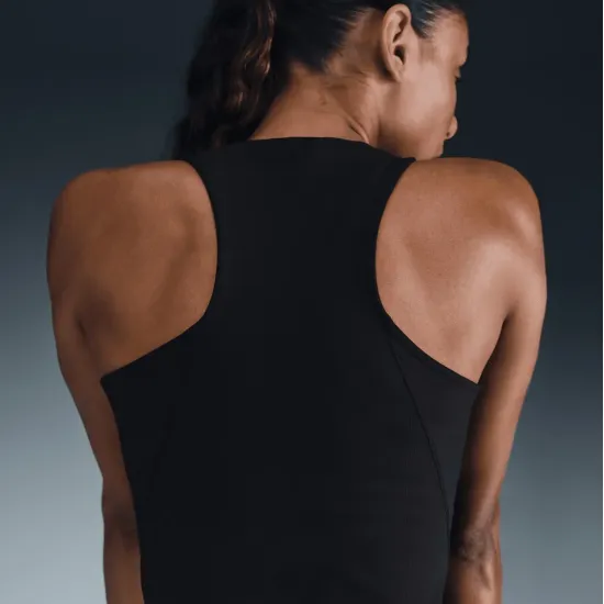 Майка NikeCourt Advantage Tank FZ6657-010