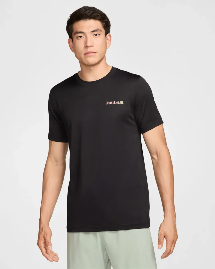 Футболка Nike Dri-FIT Fitness FZ8044-010