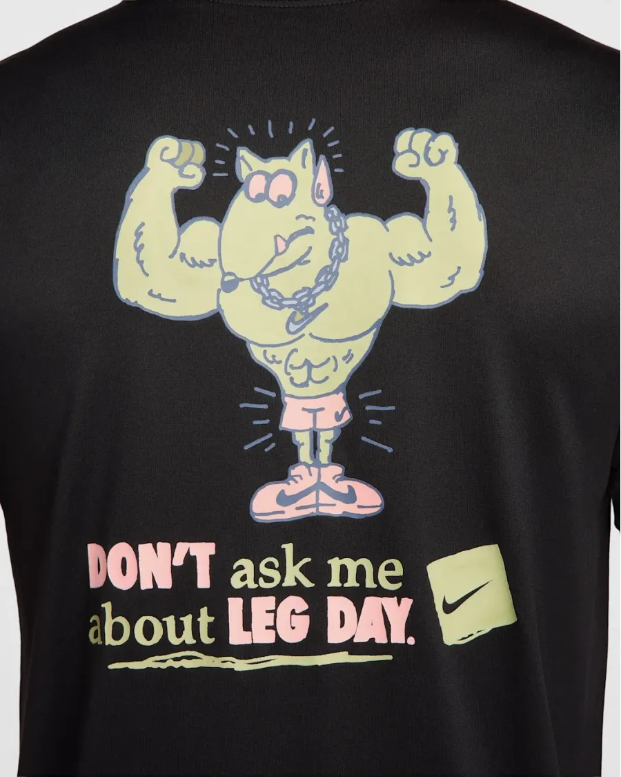 Футболка Nike Dri-FIT Fitness FZ8044-010