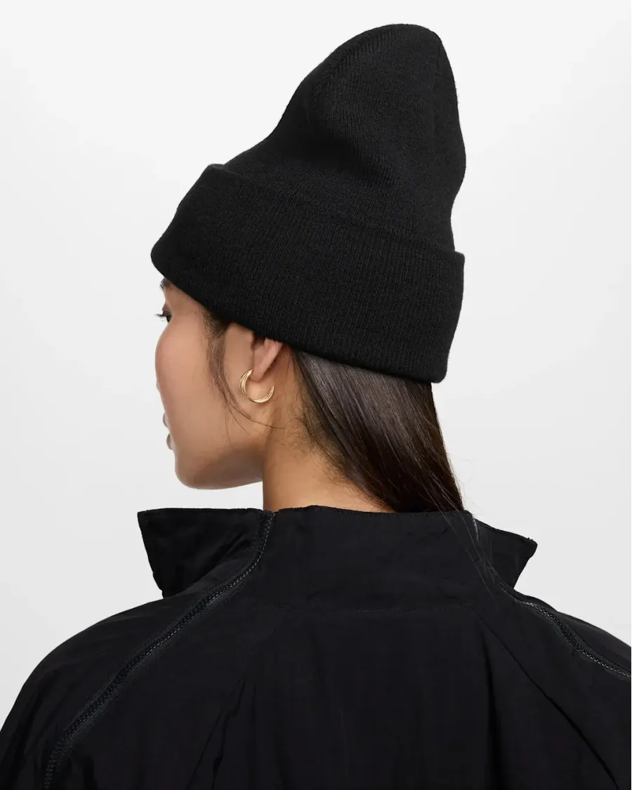 Шапка Nike Peak Tall Cuff Futura Beanie HF0186-010