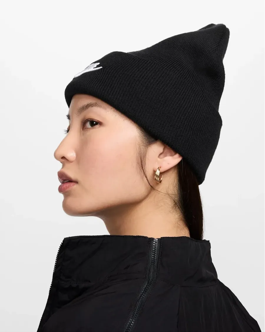 Шапка Nike Peak Tall Cuff Futura Beanie HF0186-010