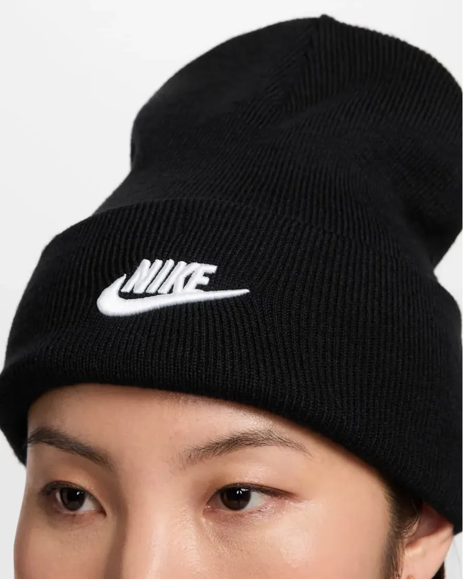 Шапка Nike Peak Tall Cuff Futura Beanie HF0186-010