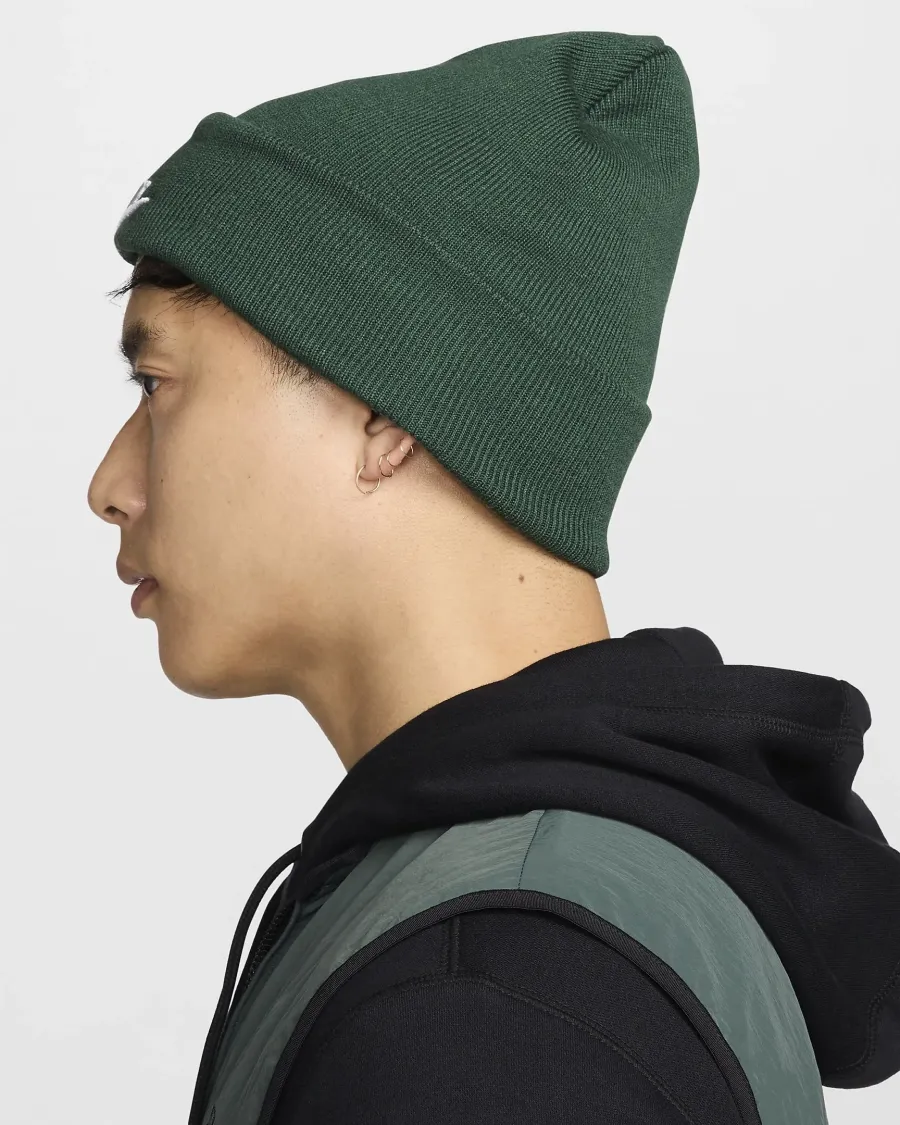 Шапка Nike Peak Tall Cuff Futura Beanie HF0186-323