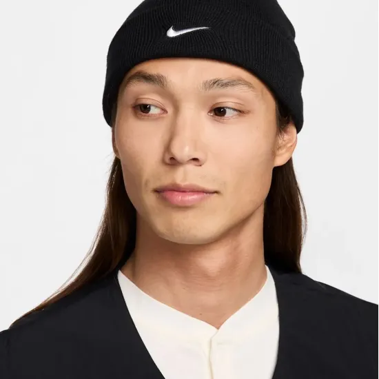 Шапка Nike Terra Swoosh Beanie HF0189-010