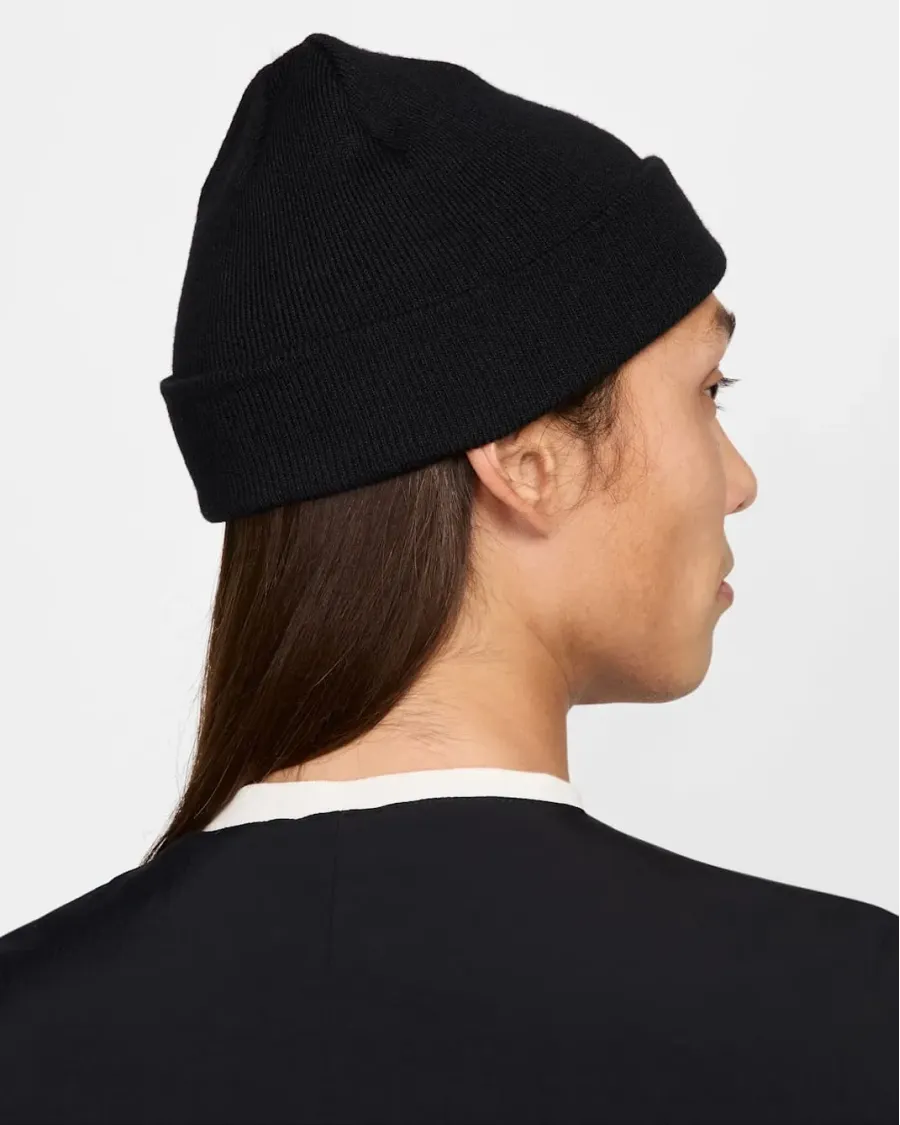 Шапка Nike Terra Swoosh Beanie HF0189-010