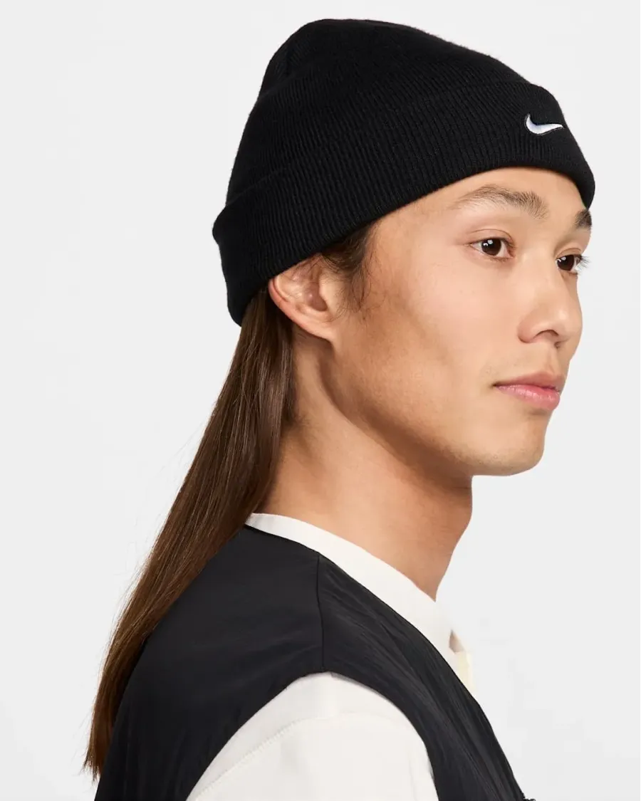 Шапка Nike Terra Swoosh Beanie HF0189-010