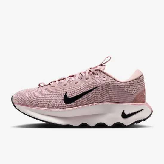 Кросівки Nike Motiva Premium HF1142-600