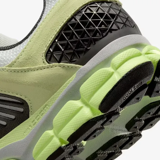 Кросівки Nike Zoom Vomero 5 Jade Horizon HF1553-700