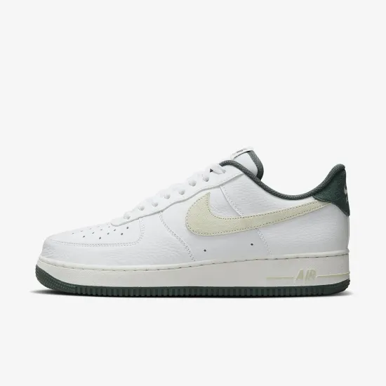 Кросівки Nike Air Force 1 '07 LV8 Vintage HF1939-100