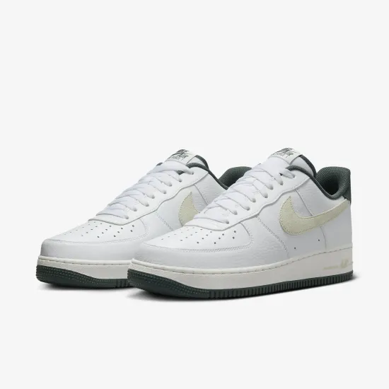 Кросівки Nike Air Force 1 '07 LV8 Vintage HF1939-100