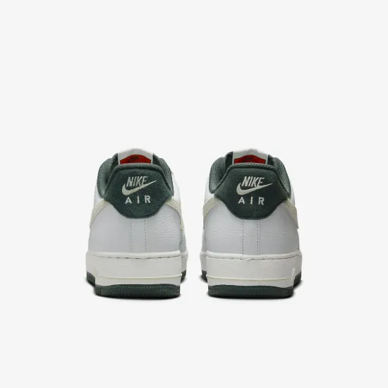 Кросівки Nike Air Force 1 '07 LV8 Vintage HF1939-100