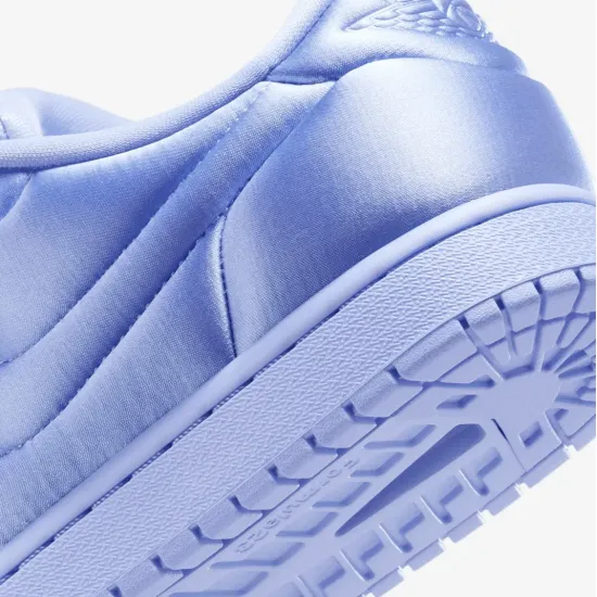 Кросівки Nike Air Jordan 1 Mid HF3969-400