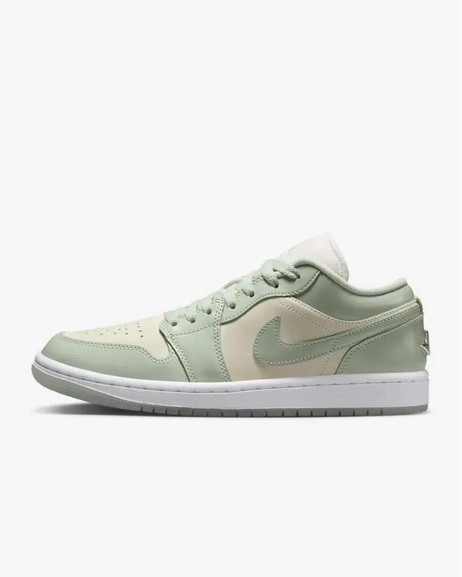 Кросівки Nike Air Jordan 1 Low SE HF4078-100