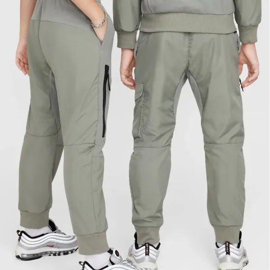 Штани Nike Sportswear City Utility EasyOn Therma-FIT HF4211-053