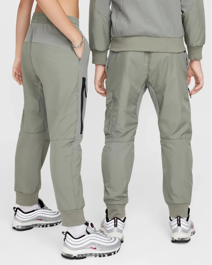 Штани Nike Sportswear City Utility EasyOn Therma-FIT HF4211-053