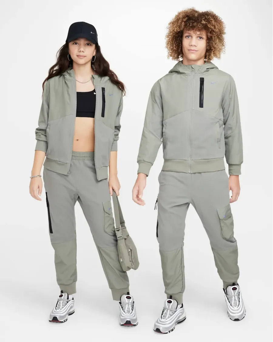Штани Nike Sportswear City Utility EasyOn Therma-FIT HF4211-053