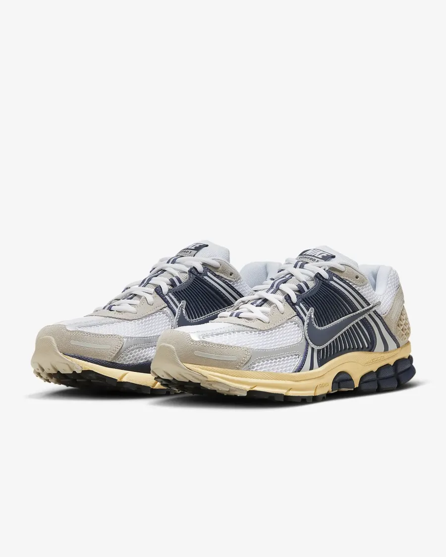 Кросівки Nike Air Zoom Vomero 5 HF4259-100