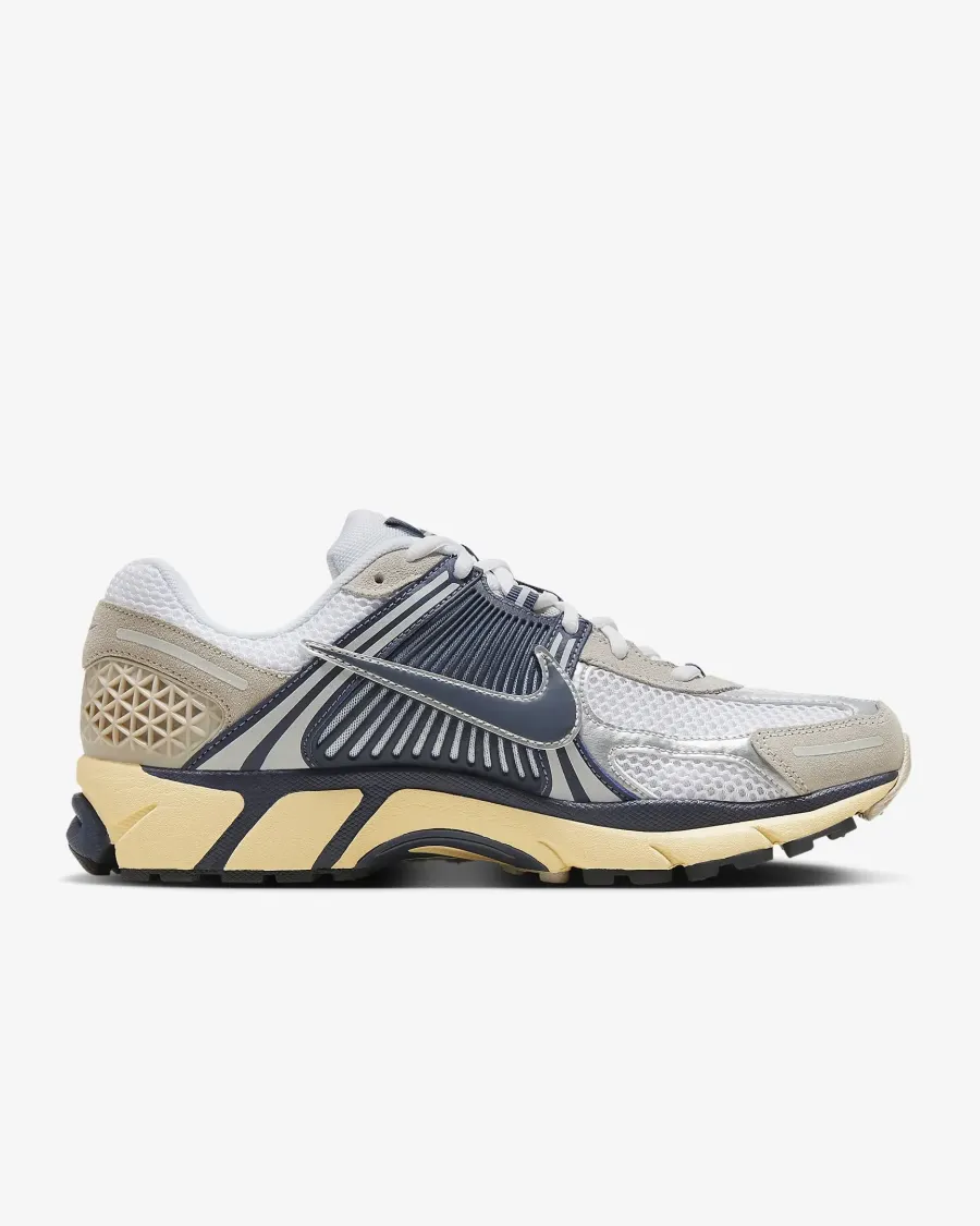 Кросівки Nike Air Zoom Vomero 5 HF4259-100