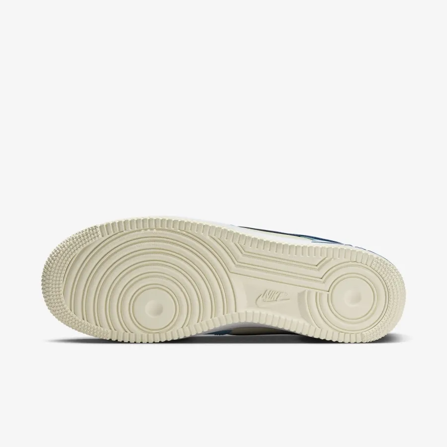 Кросівки Nike Air Force 1 Low '07 HF4837-407