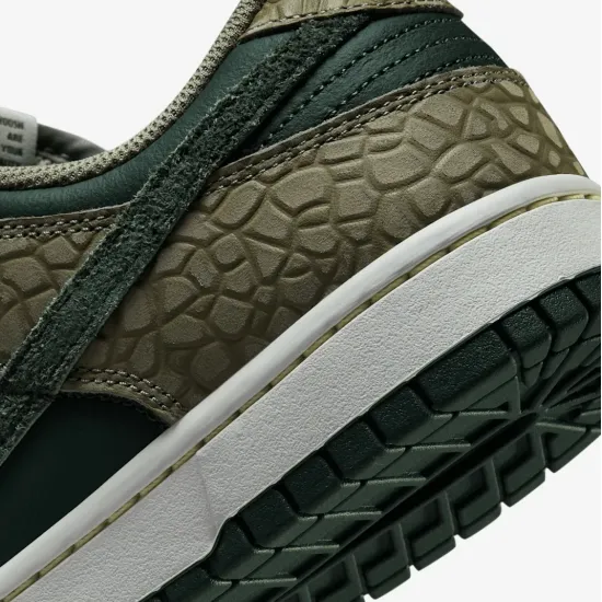 Кросівки Nike Dunk Low Retro Premium HF4878-053