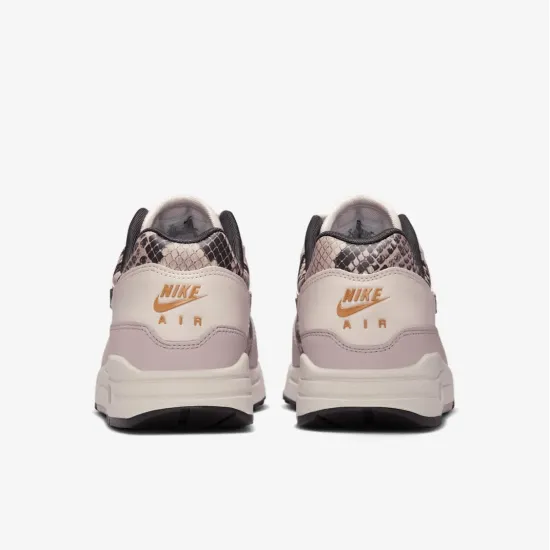 Кросівки Nike Air Max 1 87 HF5338-100