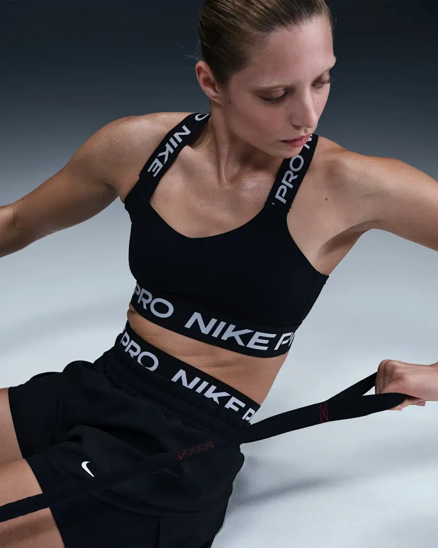 Топ Nike Pro Light-Support Padded Sports HF5372-010