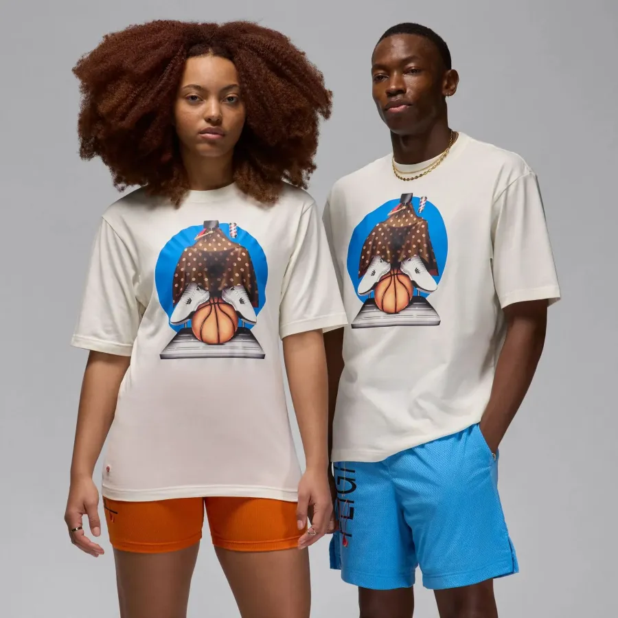Футболка Nike Air Jordan Graphic Tee HF5472-133