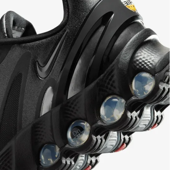 Кросівки Nike Air Max Dn8 HF5509-002