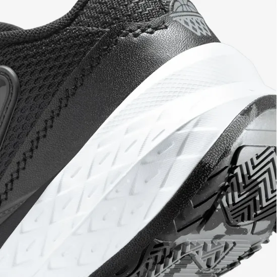 Кросівки Nike Team Hustle D 12 HF6280-002