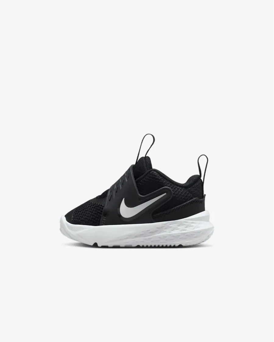 Кросівки Nike Team Hustle D 12 HF6281-002