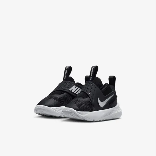 Кросівки Nike Team Hustle D 12 HF6281-002