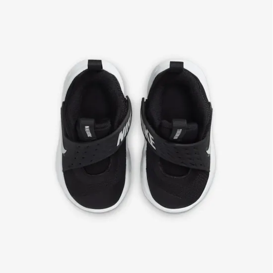 Кросівки Nike Team Hustle D 12 HF6281-002