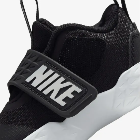 Кросівки Nike Team Hustle D 12 HF6281-002