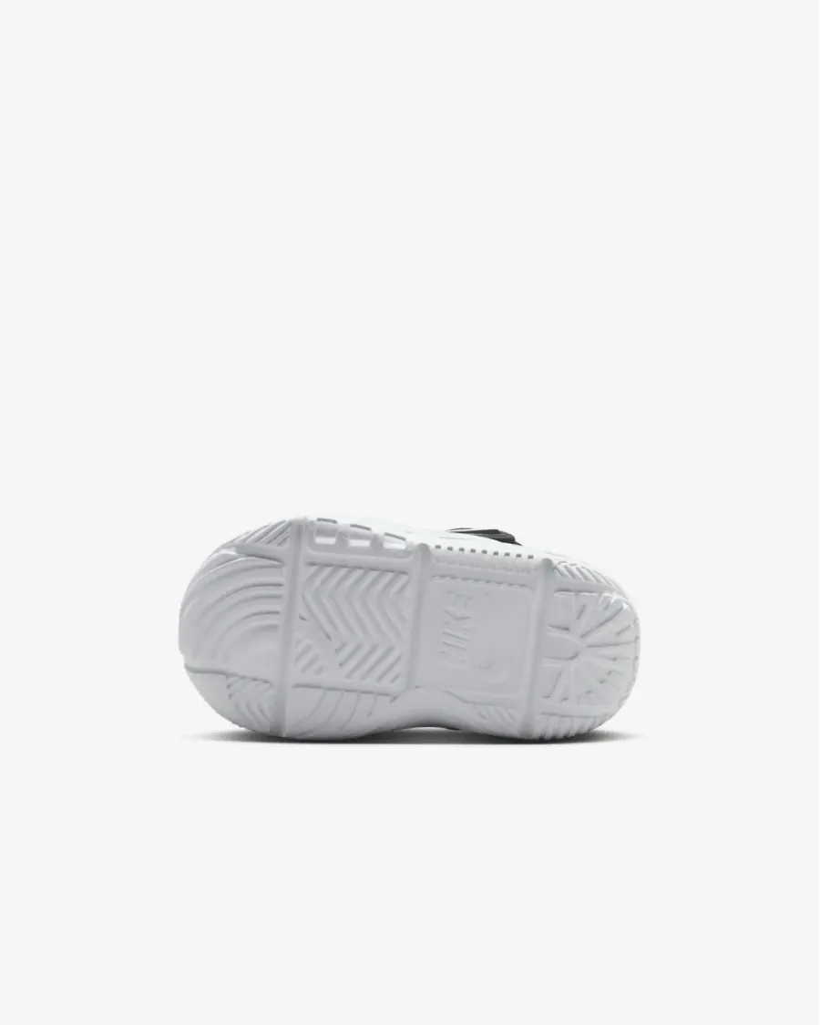 Кросівки Nike Team Hustle D 12 HF6281-002
