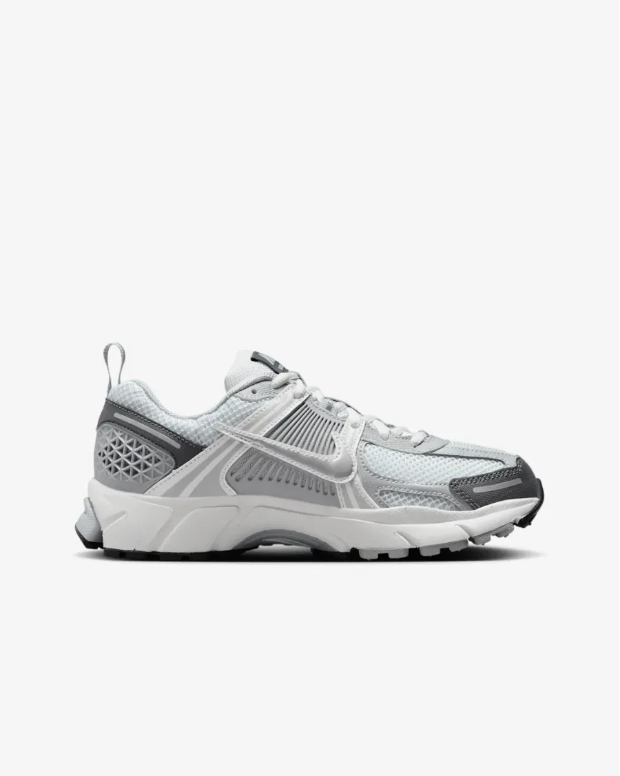 Кросівки Nike Zoom Vomero 5 HF6998-002
