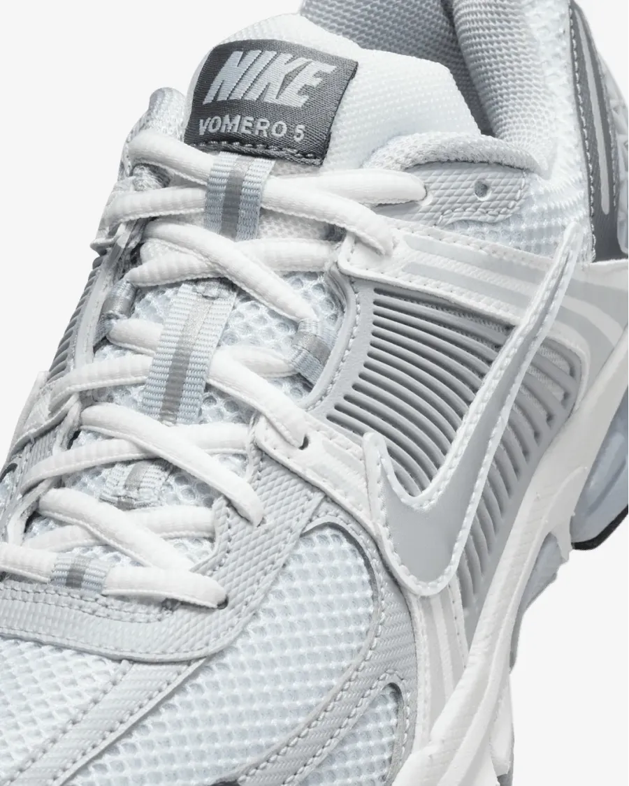 Кросівки Nike Zoom Vomero 5 HF6998-002