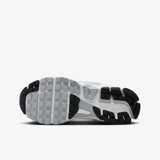 Кросівки Nike Zoom Vomero 5 HF6998-002
