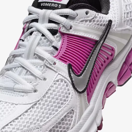Кросівки Nike Zoom Vomero 5 HF6998-102