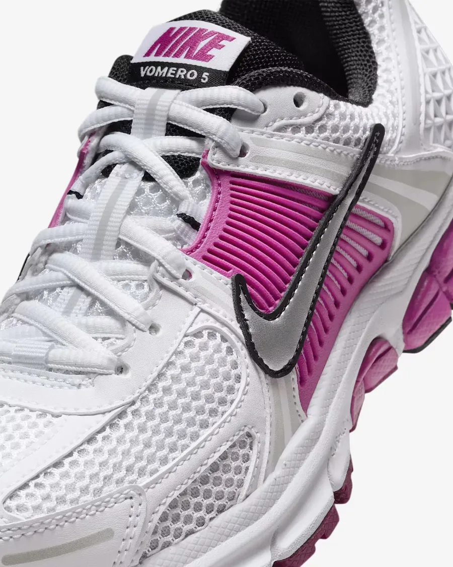 Кросівки Nike Zoom Vomero 5 HF6998-102
