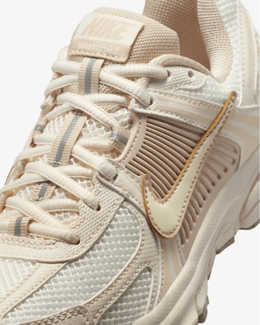 Кросівки Nike Zoom Vomero 5 HF6998-106