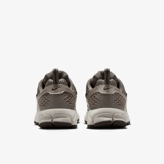 Кросівки Nike Zoom Vomero 5 HF6998-200