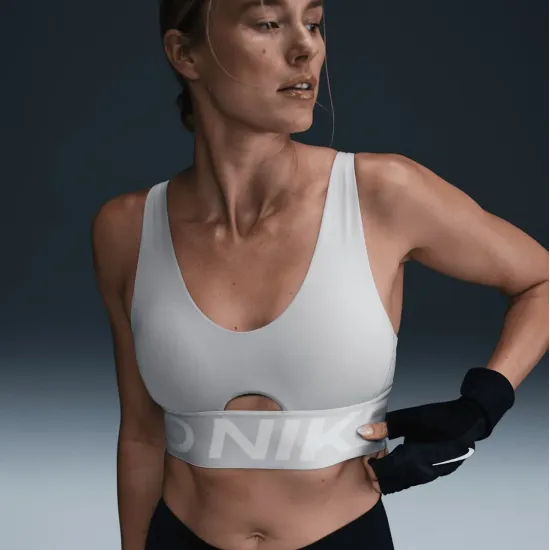Спортивний топ Nike Pro Indy Plunge HF7324-077
