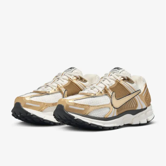 Кросівки Nike Zoom Vomero 5 HF7723-001