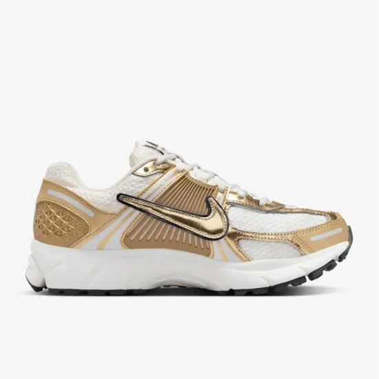 Кросівки Nike Zoom Vomero 5 HF7723-001