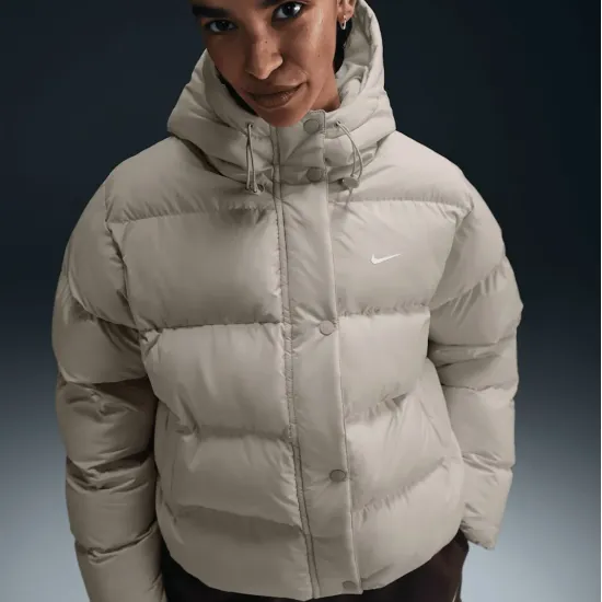 Куртка Nike Sportswear Metro Puffer Therma-FIT Loose Hooded HF7898-104