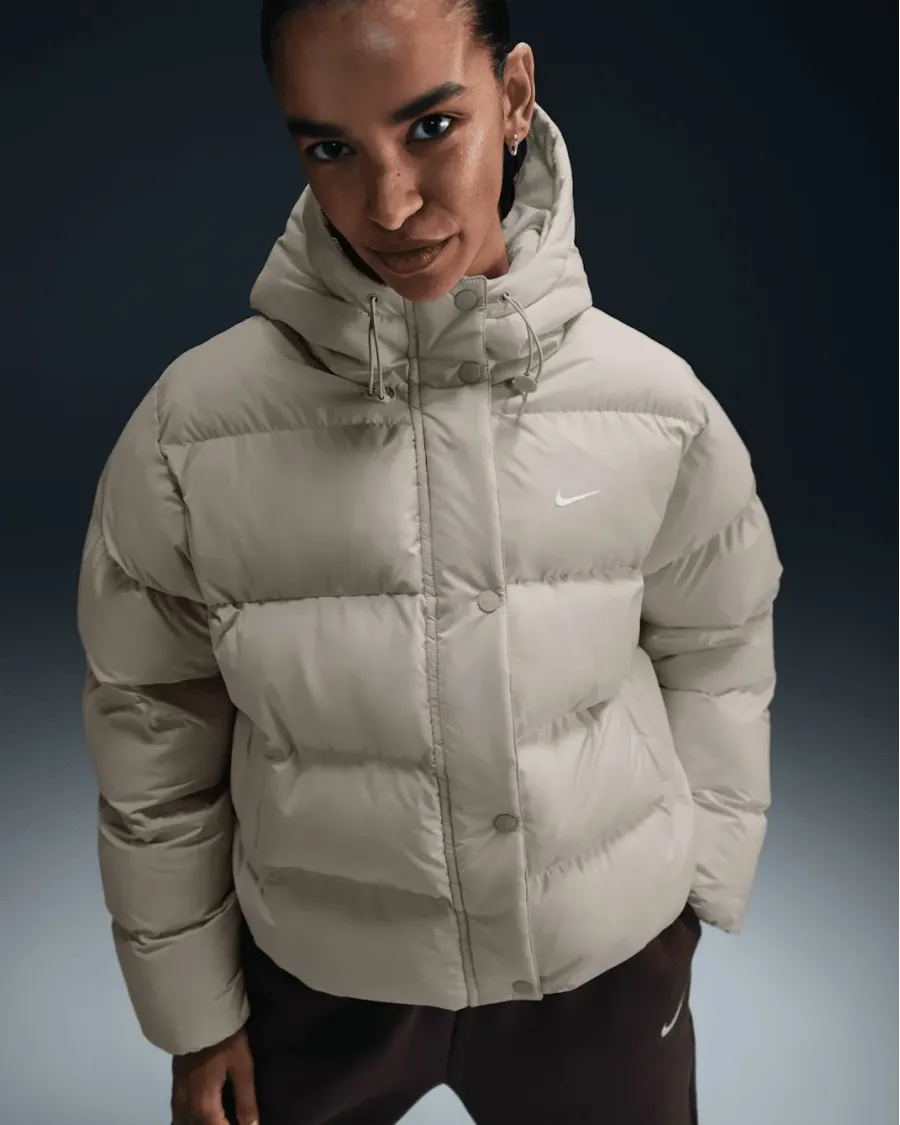 Куртка Nike Sportswear Metro Puffer Therma-FIT Loose Hooded HF7898-104