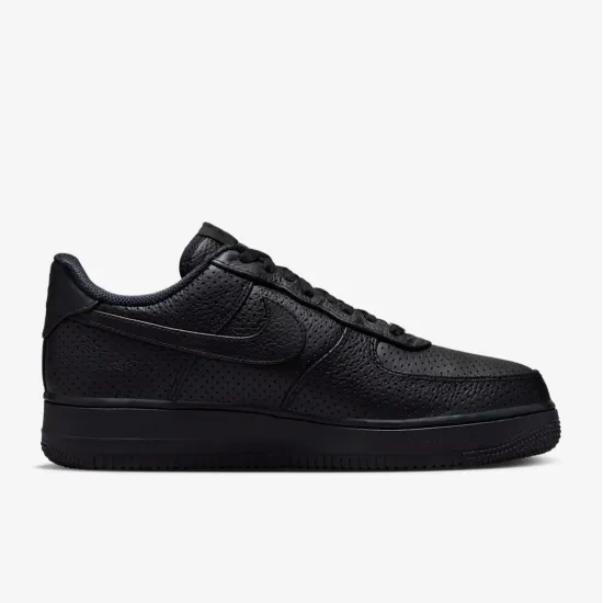 Кросівки Nike Air Force 1 Low SP Perforated HF8189-001